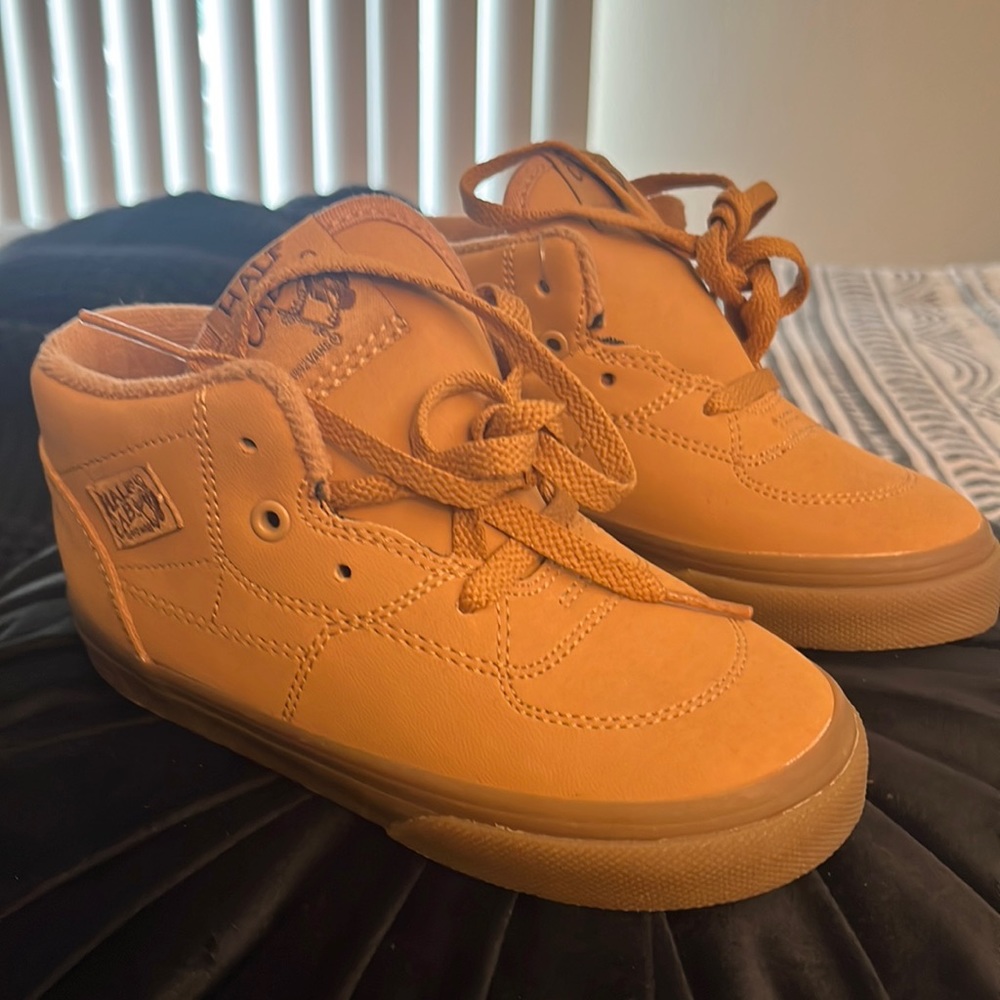 Vans half cab size 9.5 toddler
